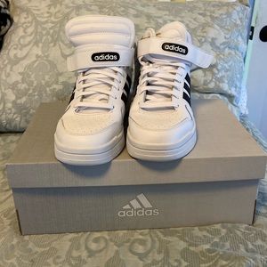 NWT Adidas Postmove Mid Size 8.5